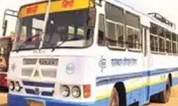 रोडवेज पर किलोमीटर का डंडा: लापरवाह परिचालकों की मनमानी पर लगी लगाम, वरना वेतन पर फुल स्टॉप! रोडवेज पर किलोमीटर का डंडा: लापरवाह परिचालकों की मनमानी पर लगी लगाम, वरना वेतन पर फुल स्टॉप!