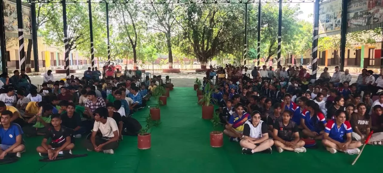 जिला स्तरीय बैडमिंटन प्रतियोगिता का सुभाष नगर स्कूल में हुआ आगाज़