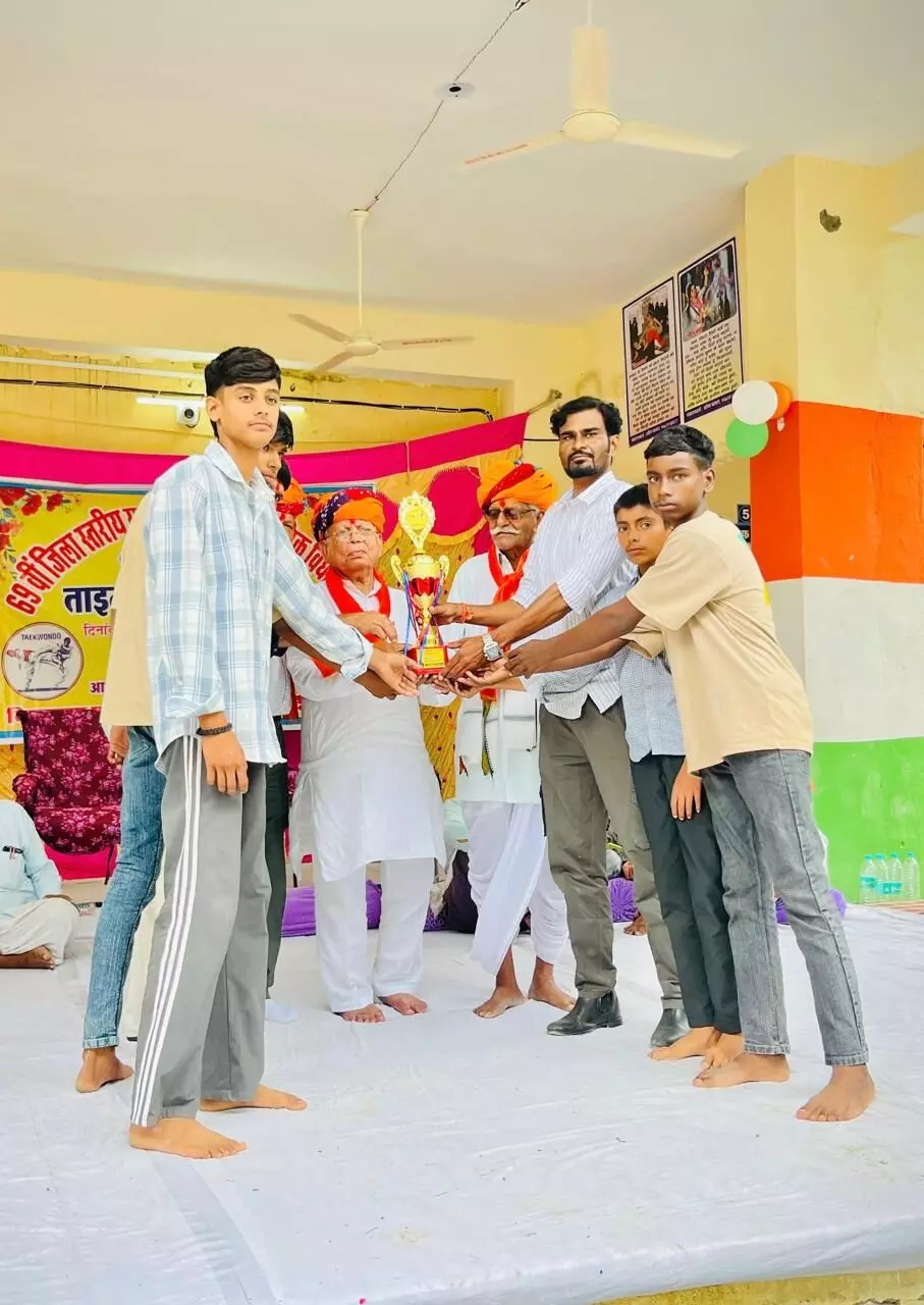 बेरा के खिलाड़ियों ने जिला स्तरीय ताइक्वांडो प्रतियोगिता में लहराया परचम, 6 गोल्ड सहित कुल 10 पदक किए अपने नाम