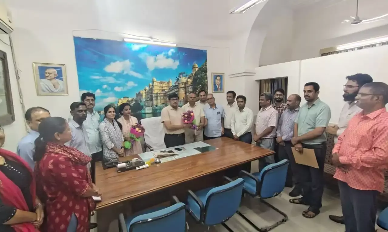 ओझा ने एडीएम सिटी के पद पर कार्यभार ग्रहण किया