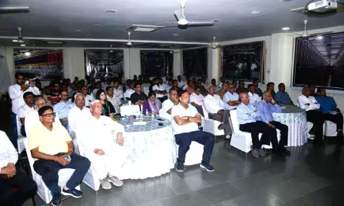 देश के सामने चुनौती आई, तो देश और अधिक आत्म विश्वास एवं दृढ़ता से आगे बढ़ा