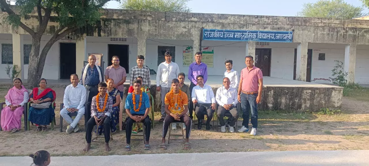 अंतरि के तीन छात्र राज्य स्तरीय प्रतियोगिता के लिए चयनित अंतरि के तीन छात्र राज्य स्तरीय प्रतियोगिता के लिए चयनित