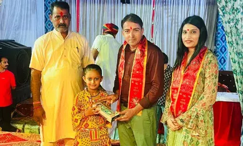 गरबा महोत्सव -9 कन्याओं का पूजन कर माता का सजाया दरबार गरबा महोत्सव -9 कन्याओं का पूजन कर माता का सजाया दरबार