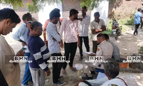 ट्रक चालक चिराग सिंह की संदिग्ध मौत, ससुर ने की जांच की मांग, मेडिकल बोर्ड से करवाया पोस्टमार्टम ट्रक चालक चिराग सिंह की संदिग्ध मौत, ससुर ने की जांच की मांग, मेडिकल बोर्ड से करवाया पोस्टमार्टम