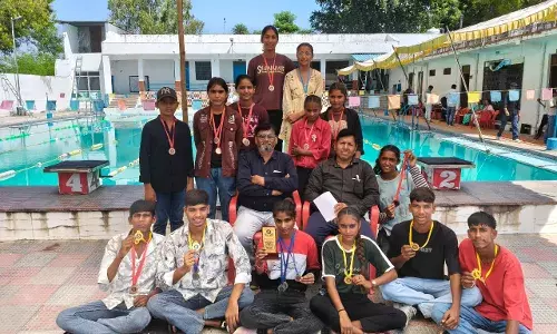 उदलियास विद्यालय के छात्रों ने तैराकी प्रतियोगिता में जीते 25 पदक