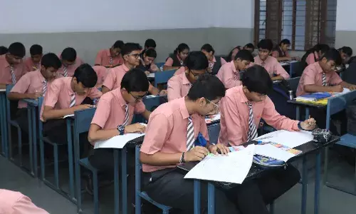 विकसित भारत पर पेंटिंग प्रतियोगिता आयोजित