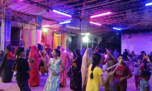 नवरात्रि महोत्सव की धूम नवरात्रि महोत्सव की धूम