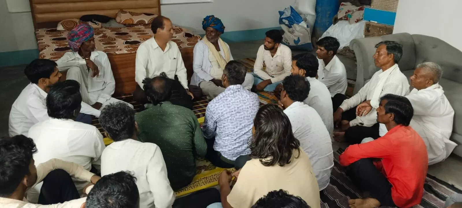 रायला में किसानों की बैठक: कम लागत में जैविक खेती से अधिक मुनाफा रायला में किसानों की बैठक: कम लागत में जैविक खेती से अधिक मुनाफा