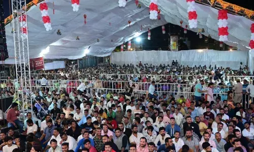 वण्डर सीमेंट एवं नगर परिषद निम्बाहेड़ा के संयुक्त तत्वावधान में हुआ अखिल भारतीय विराट कवि सम्मेलन