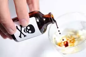 भूलवश कीटनाशक दवा पीने से युवती की मौत भूलवश कीटनाशक दवा पीने से युवती की मौत