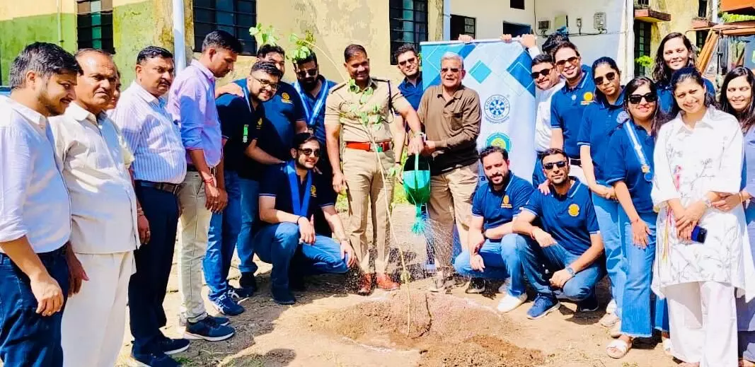 हर पौधा एक जीवन और आक्सीजन का स्रोत है – अत‍िर‍िक्‍त पुलिस अधीक्षक जैन