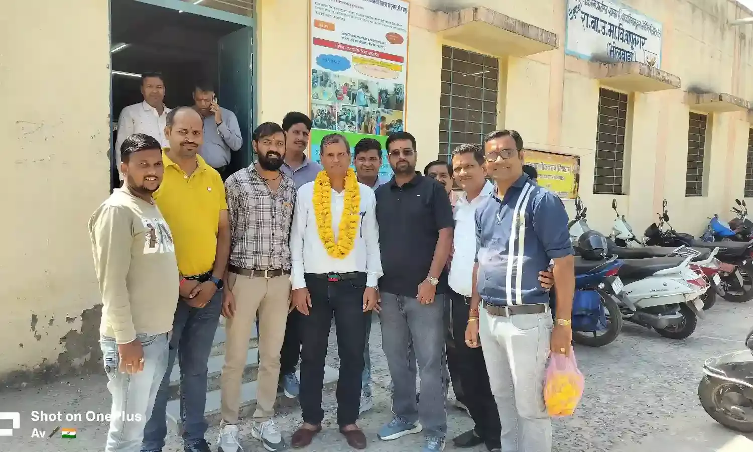 व्यवसायिक प्रशिक्षकों ने किया जोशी का सम्मान