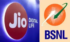 BSNL ने पेश किया ₹225 का ‘सस्ता प्लान’, Jio की बढ़ी टेंशन; जानें दोनों में बड़ा अंतर
