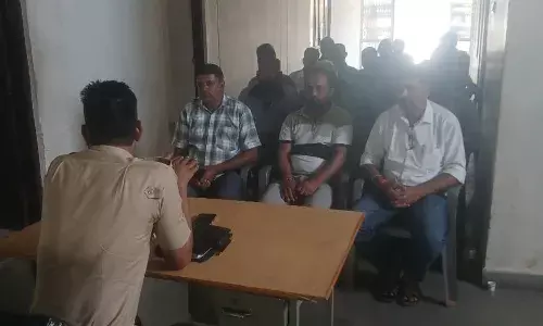 हमीरगढ़ में नये थानाधिकारी ने संभाला कार्यभार सीएलजी सदस्यों की ली बैठक