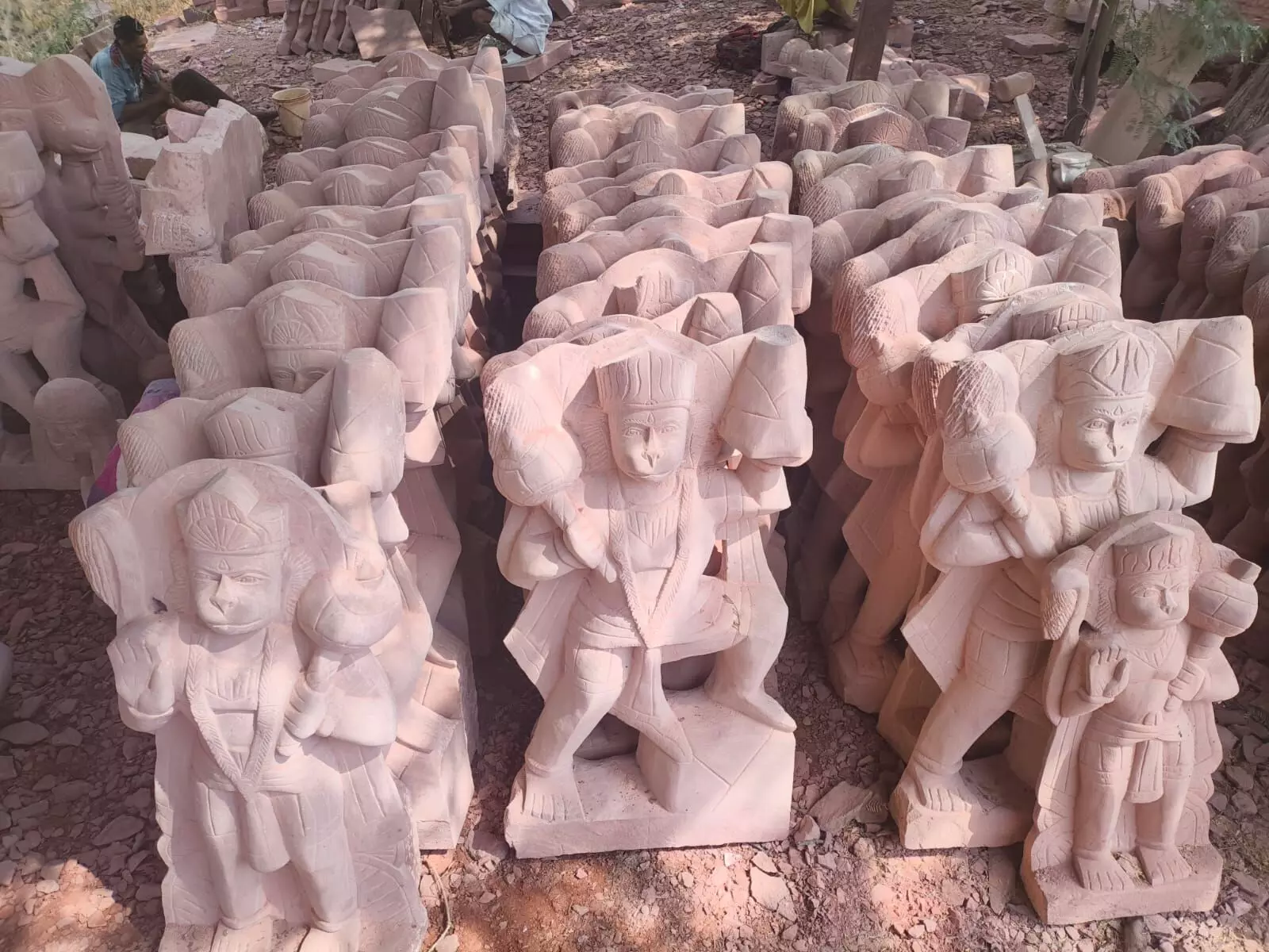 महंत बाबू गिरी ने अब तक करवाईं 5 हजार से अधिक बालाजी प्रतिमाओं की स्थापना