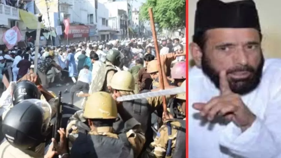 बरेली हिंसा के बाद मौलाना तौकीर रजा गिरफ्तार,14 दिन के लिए भेजा जेल बरेली हिंसा के बाद मौलाना तौकीर रजा गिरफ्तार,14 दिन के लिए भेजा जेल