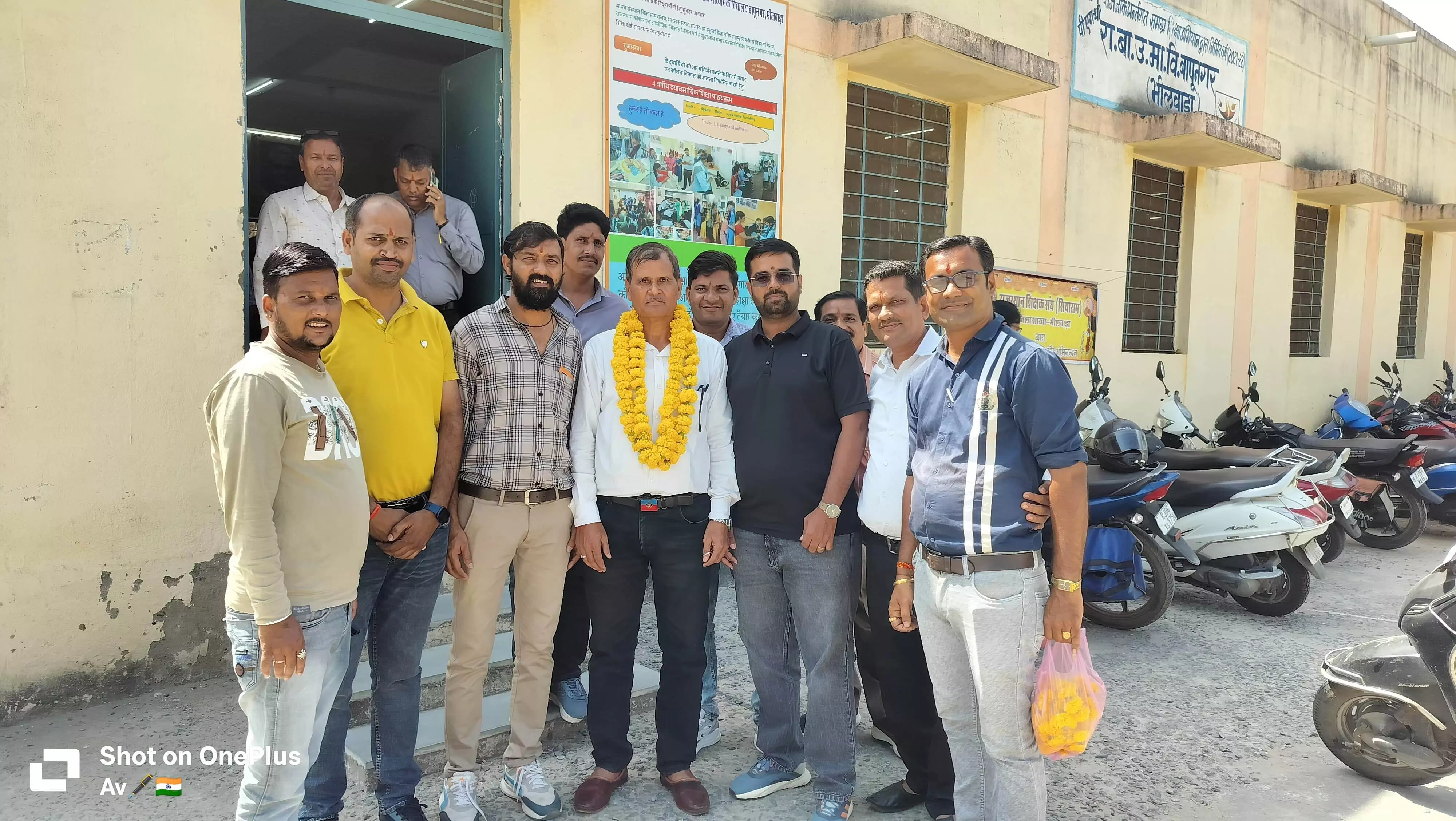 व्यवसायिक प्रशिक्षकों ने किया जोशी का सम्मान