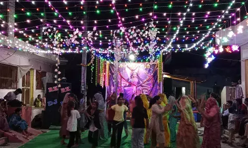 घोसुण्डा में शारदीय नवरात्रि पर गरबा-डांडिया का आयोजन घोसुण्डा में शारदीय नवरात्रि पर गरबा-डांडिया का आयोजन