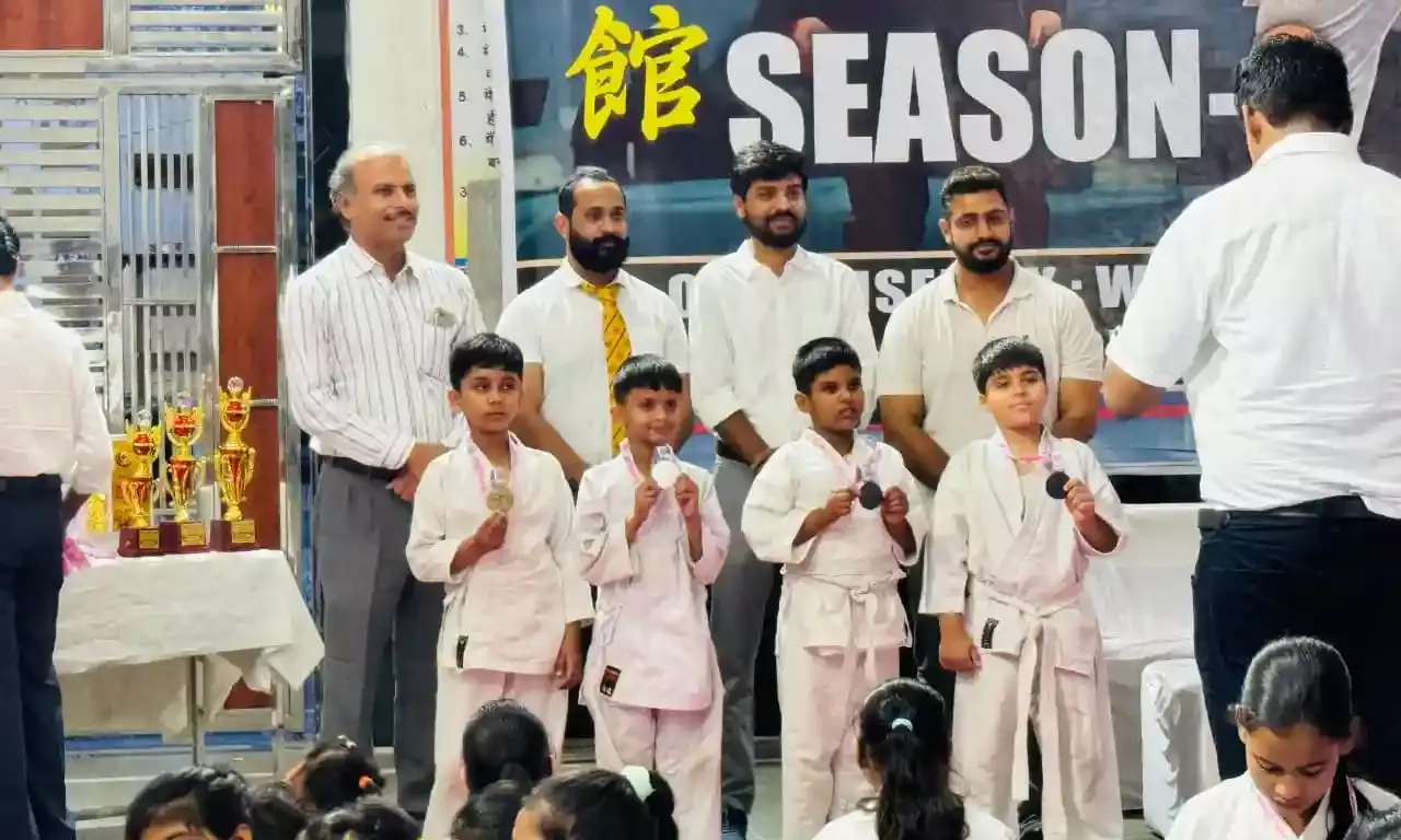 वॉरियर्स कराटे लीग में 8 वर्षीय कूका ने जीता गोल्ड मेडल