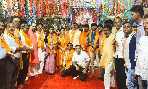 माँ दधिमथी मंदिर में देर रात तक बही भजनों की सरिता