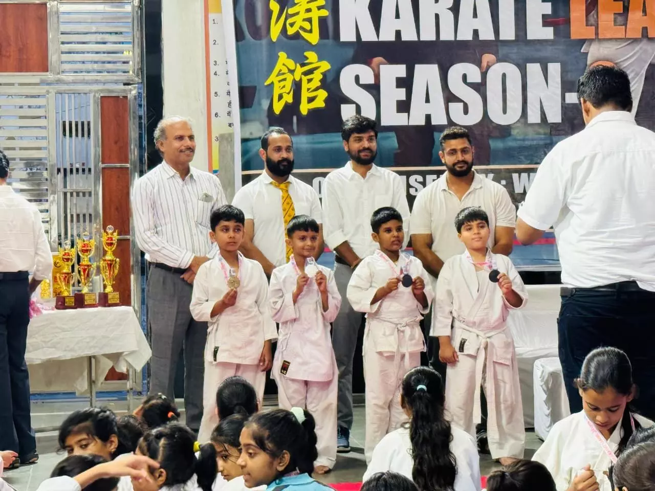 वॉरियर्स कराटे लीग में 8 वर्षीय कूका ने जीता गोल्ड मेडल