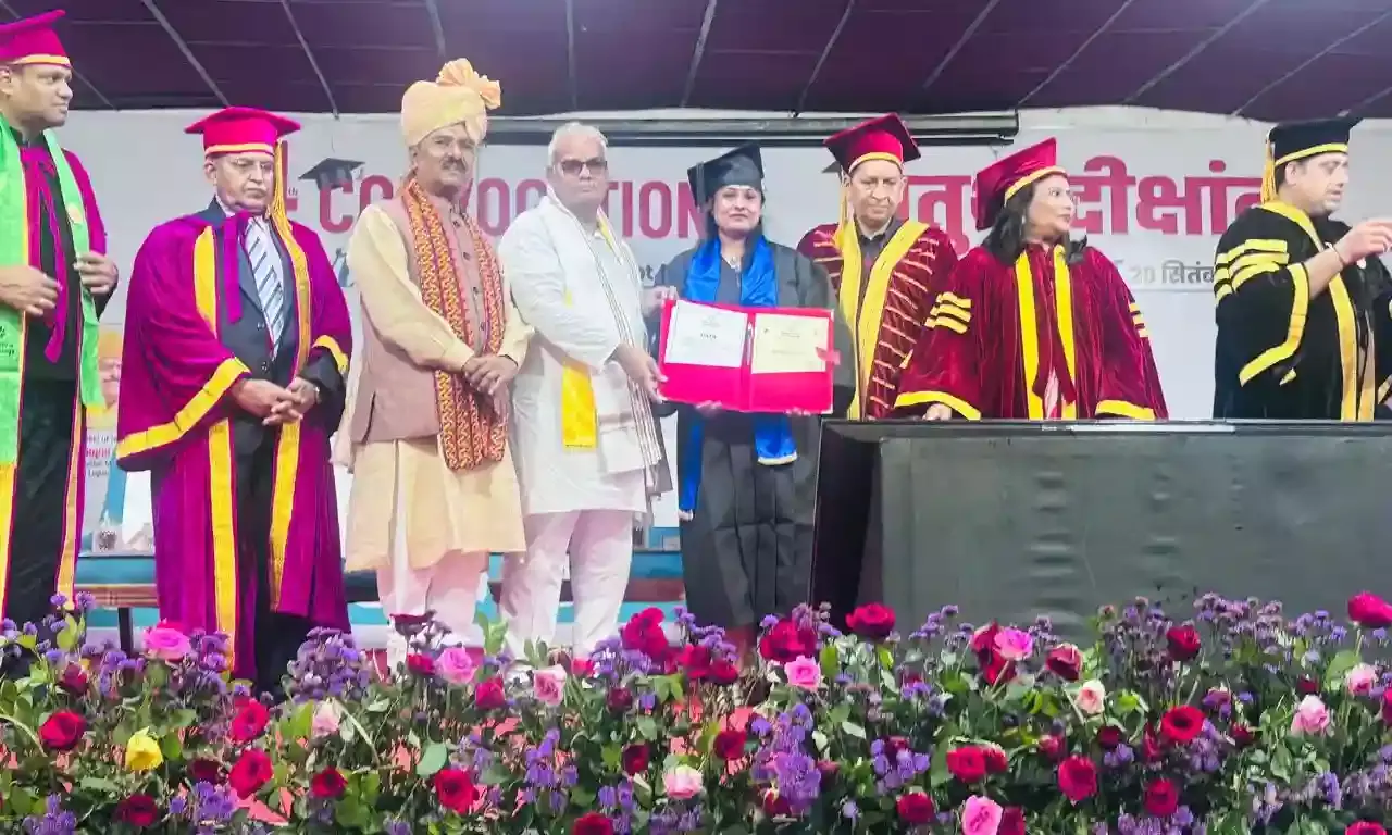 भाविका को पीएचडी की उपाधि