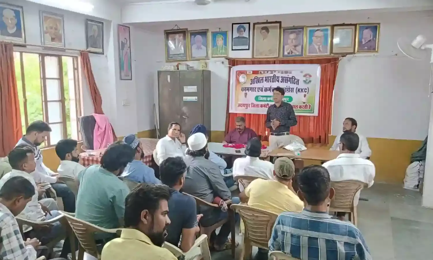 अखिल भारतीय असंगठित कामगार एवं कर्मचारी कांग्रेस की बैठक आयोजित