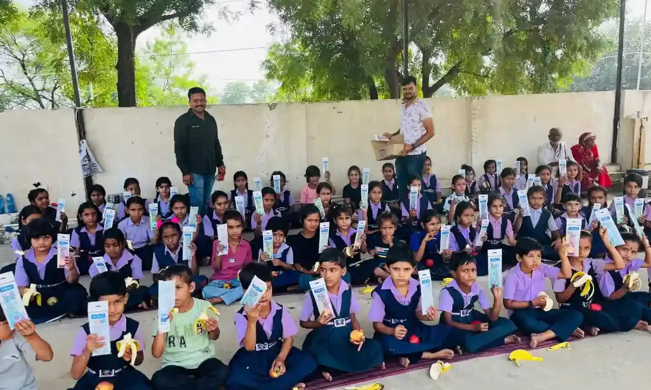 मॉं भारती विद्या मन्दिर माध्यमिक विद्यालय में 221 कन्याओं का हुआ पूजन