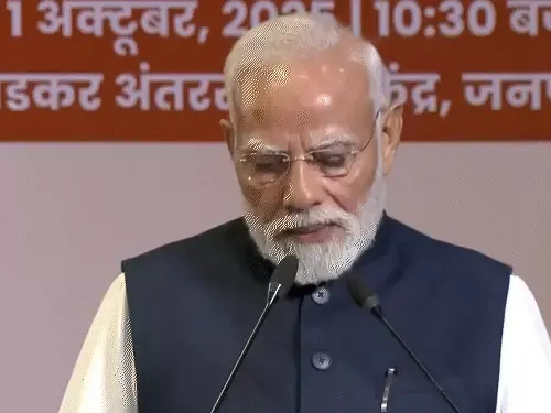 प्रधानमंत्री मोदी ने RSS शताब्दी समारोह में कहा- राष्ट्र निर्माण की राह पर संघ की अमूल्य सेवा