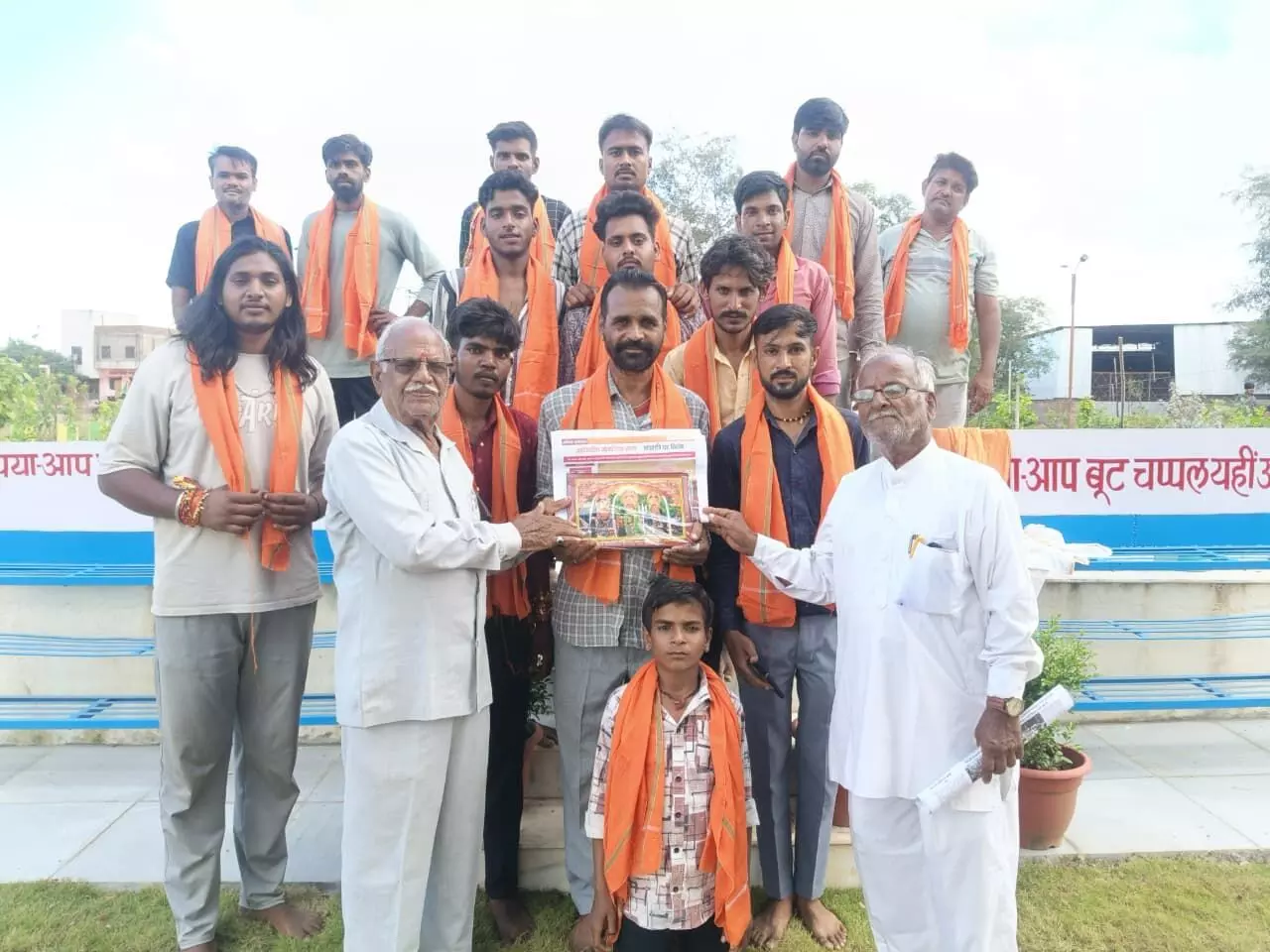 जोगणियां माता के दरबार में 95 किलोमीटर की डाक यात्रा, महज 6 घंटे में पहुंची टीम