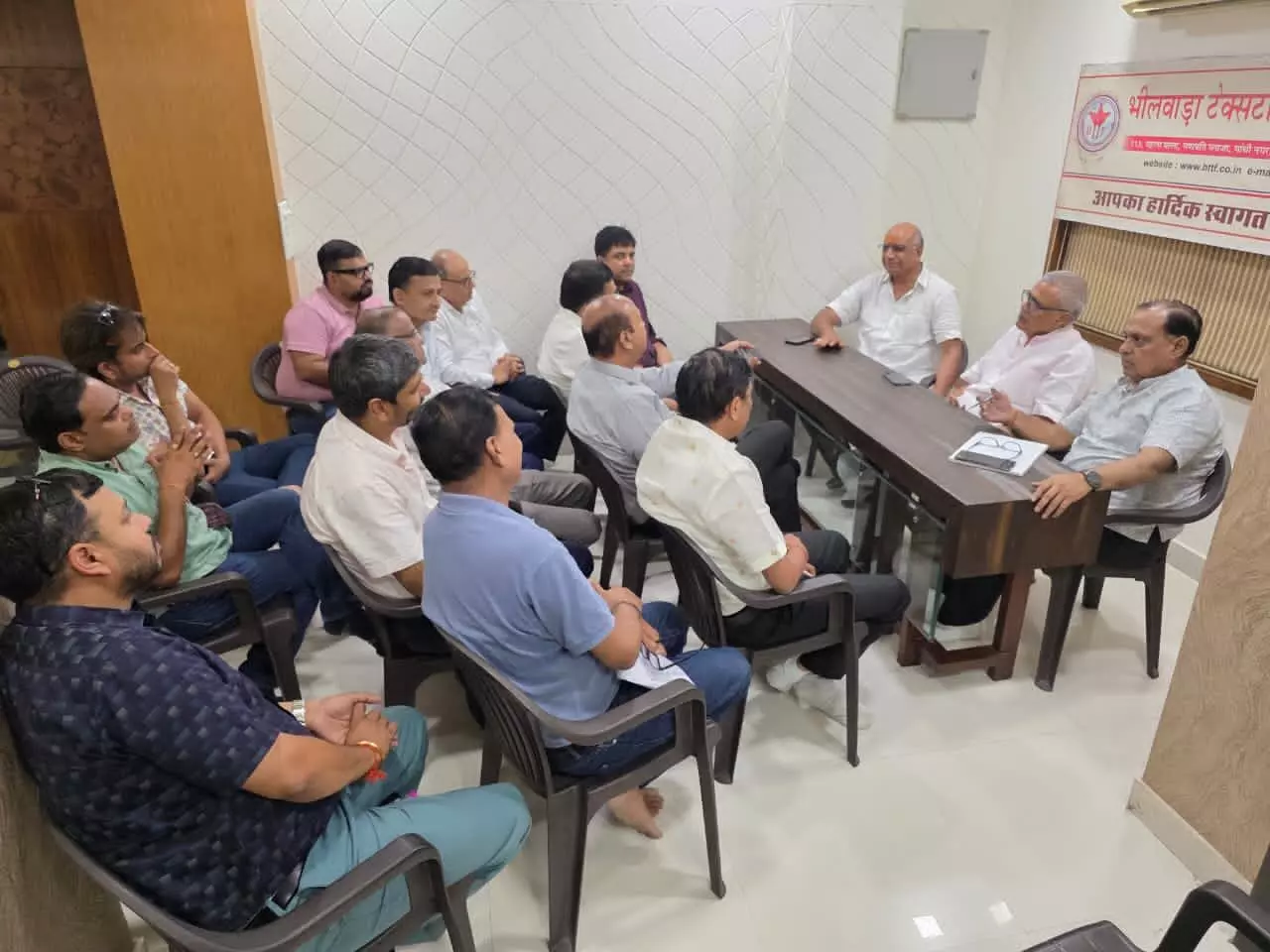 व्यापारियों ने 2% लेवी को बताया “तानाशाही फरमान”