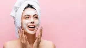 दिवाली की सफाई में न खोएं त्वचा की चमक, ध्यान रखें ये टिप्स