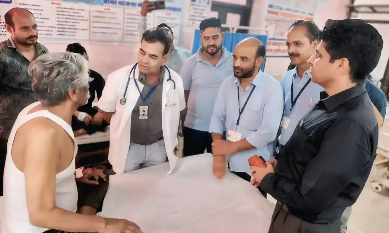 शाहपुरा एडीएम कुमावत ने जिला चिकित्सालय पहुंच कर स्थितियों की समीक्षा