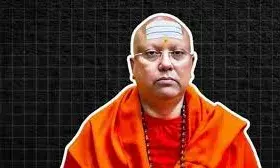 बड़े दुबई कनेक्शन का पर्दाफाश-डर्टी बाबा के मोबाइल फोन से बरामद  हुई  व्हाट्सएप चैट्स