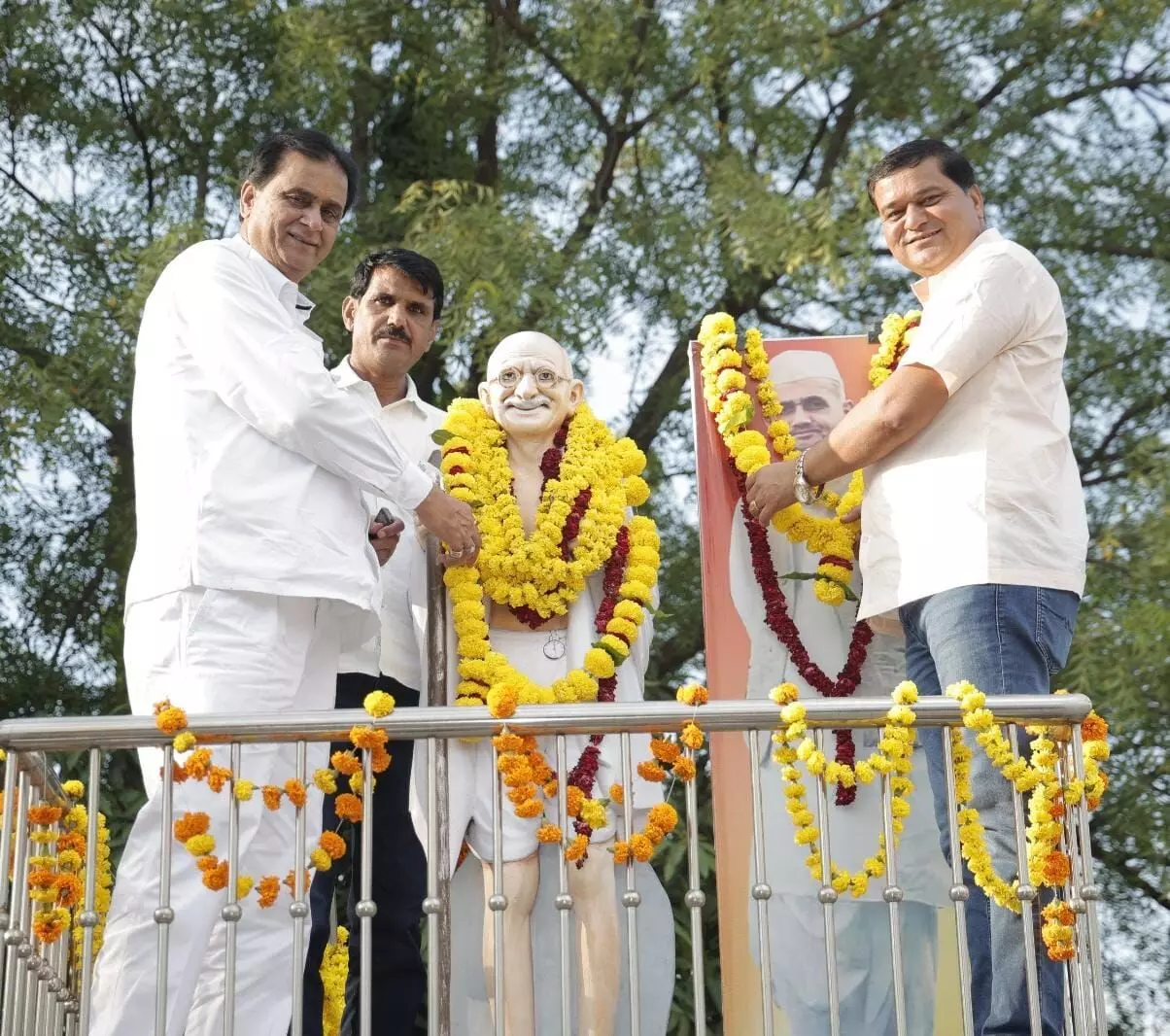 गांधी-शास्त्री जयंती पर भाजपा का नमन, सेवा पखवाड़ा में स्वच्छता अभियान गांधी-शास्त्री जयंती पर भाजपा का नमन, सेवा पखवाड़ा में स्वच्छता अभियान