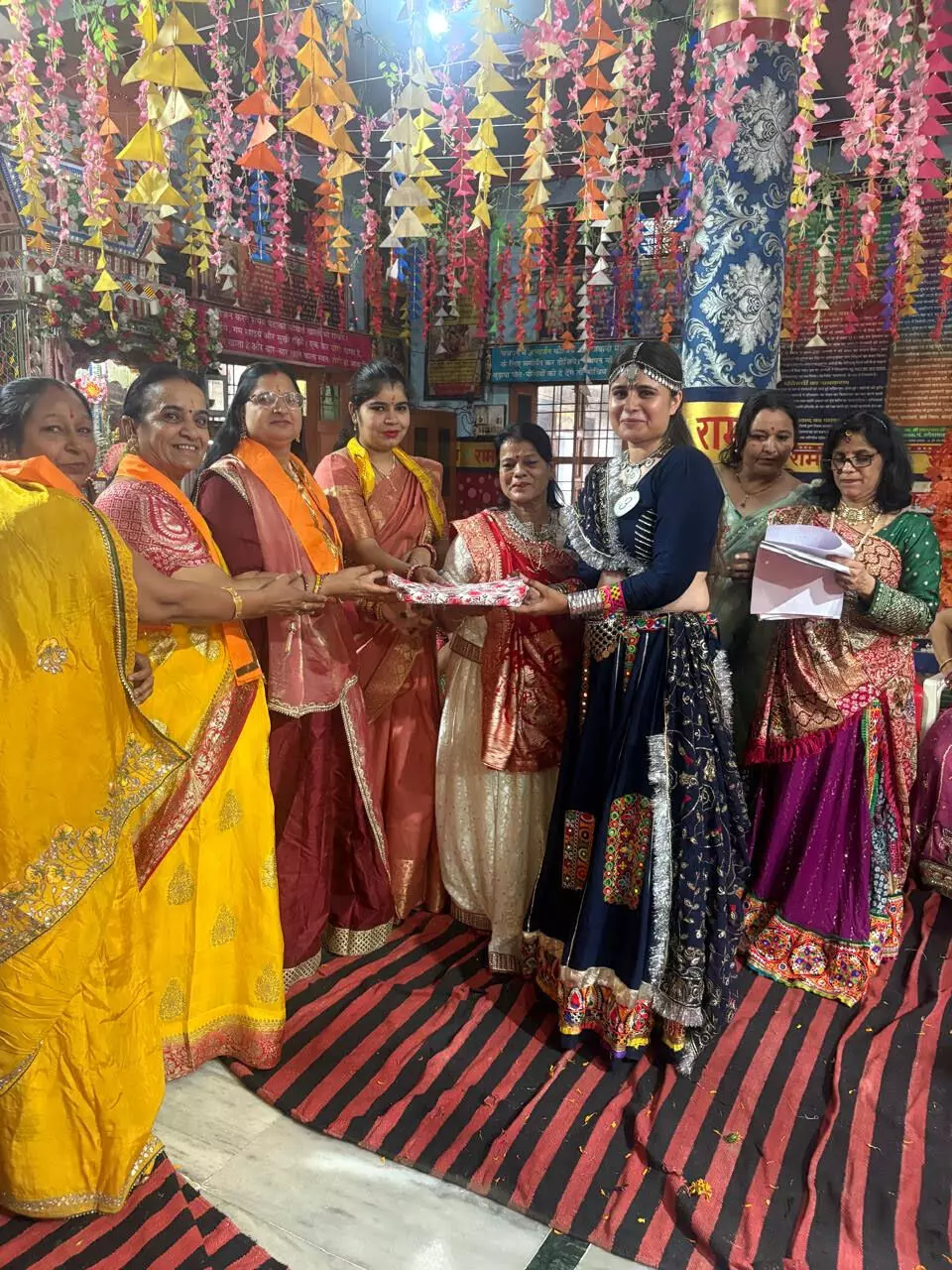 दाधिच ब्राह्मण महासभा महिला प्रकोष्ठ का गरबा महोत्सव और प्रतियोगिता दाधिच ब्राह्मण महासभा महिला प्रकोष्ठ का गरबा महोत्सव और प्रतियोगिता