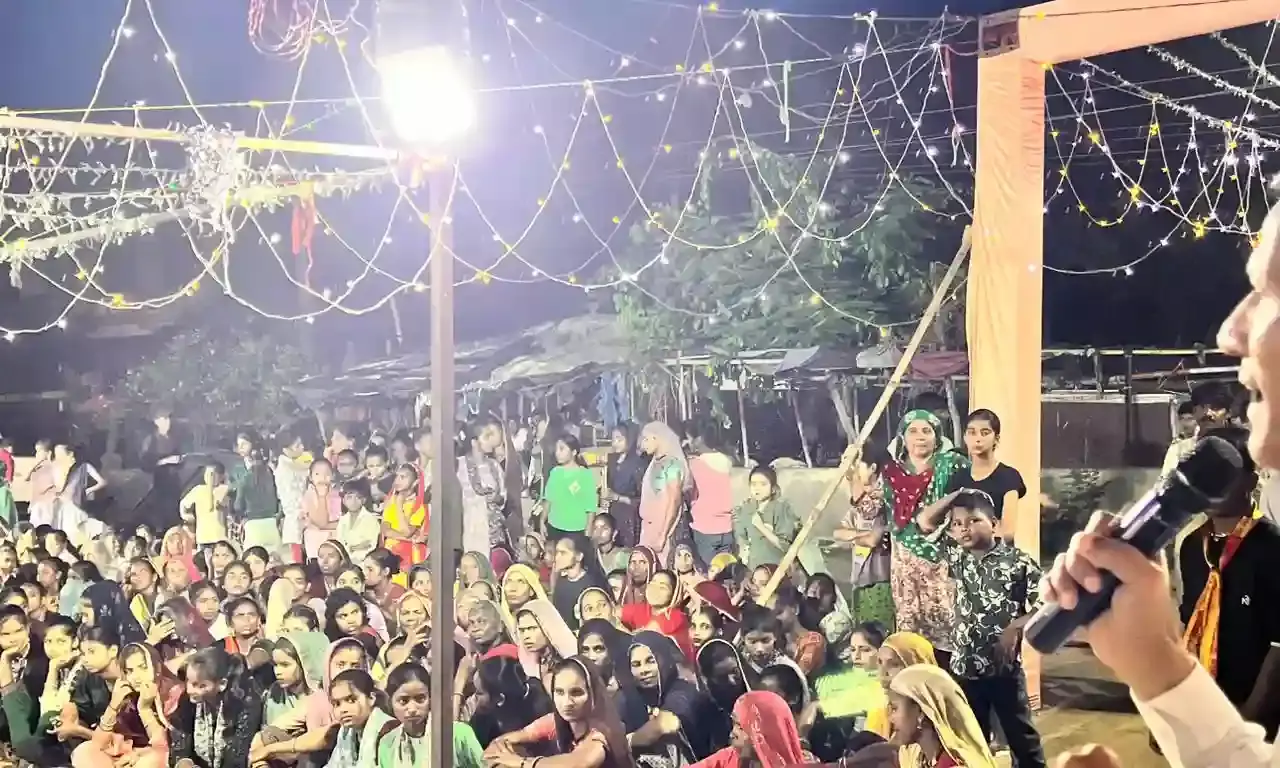 गरबा महोत्सव समापन: महिलाओं ने किया जमकर गरबा, विजेताओं को मिला सम्मान