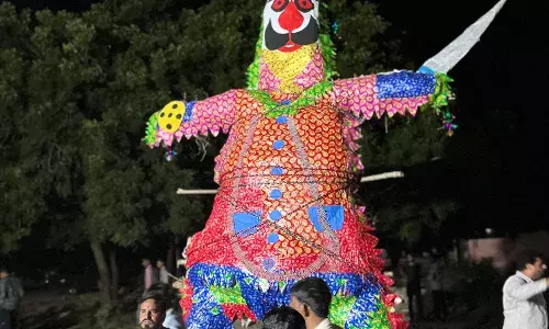 दशहरा पर्व पर तख्तपुरा गांव में किया गया प्रथम बार रावण दहन दशहरा पर्व पर तख्तपुरा गांव में किया गया प्रथम बार रावण दहन