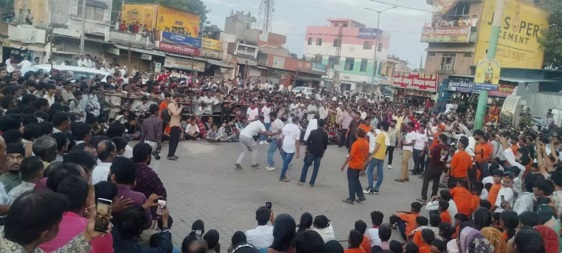 दशहरे के अवसर पर बीगोद में शोभायात्रा निकाली दशहरे के अवसर पर बीगोद में शोभायात्रा निकाली