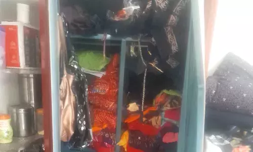 शाहपुरा में चोरों के हौसले बुलंद, दिनदहाड़े मकान से सोने-चांदी के आभूषण चोरी शाहपुरा में चोरों के हौसले बुलंद, दिनदहाड़े मकान से सोने-चांदी के आभूषण चोरी