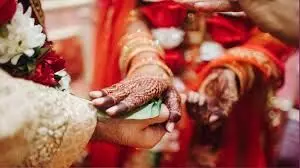 शादी में फिजूल खर्ची रोकने सरकार बढ़ा रही सामूहिक विवाह योजना शादी में फिजूल खर्ची रोकने सरकार बढ़ा रही सामूहिक विवाह योजना
