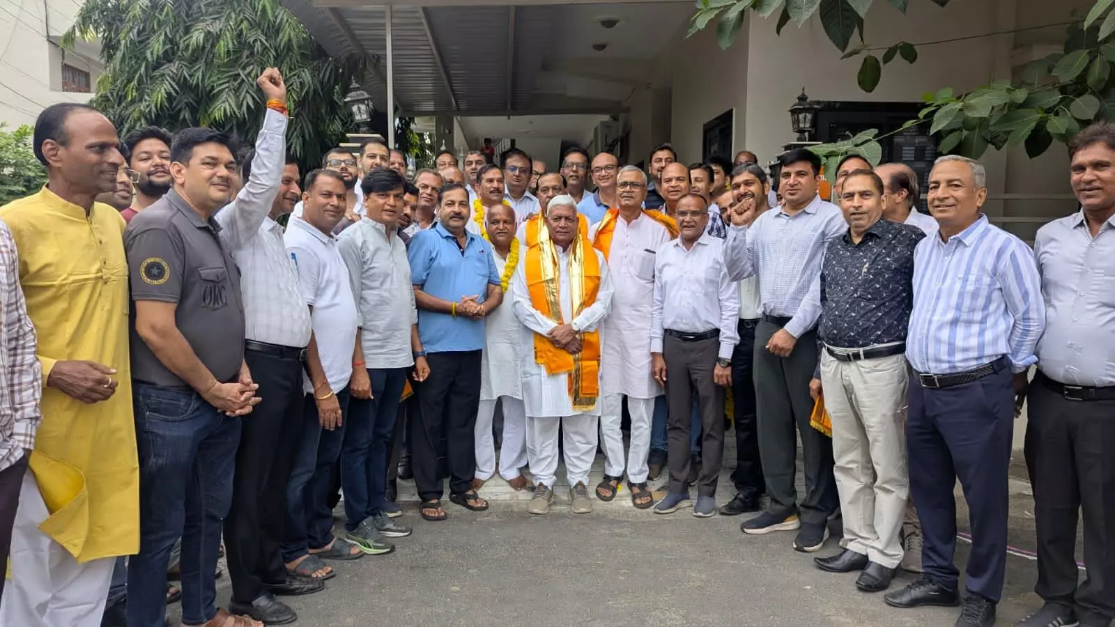 सांसद के दखल के बाद प्रोसेस हाउसों ने 2% हैंडलिंग चार्ज लिया वापस