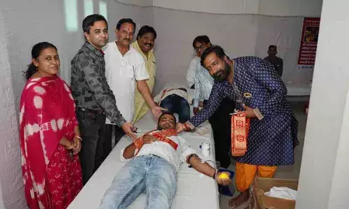 शरद पूर्णिमा पर श्री खांखरा वाले देवता इन्द्रा मार्केट में भक्ति और सेवा का संगम