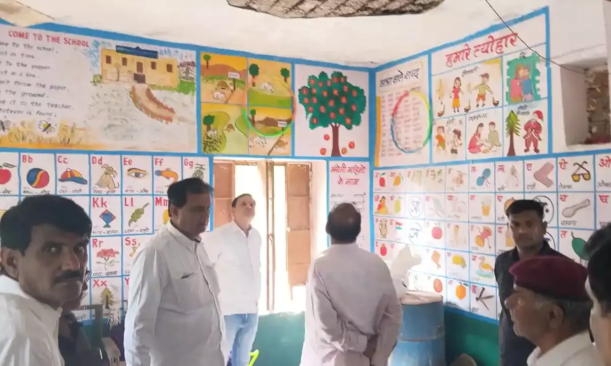 आंगनबाड़ी केन्द्र की घटना पर जिला प्रशासन की त्वरित कार्रवाई आंगनबाड़ी केन्द्र की घटना पर जिला प्रशासन की त्वरित कार्रवाई