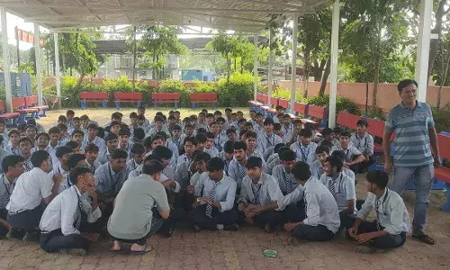 हुरड़ा नवोदय विद्यालय में जातिगत भेदभाव के आरोप, छात्रों का उपखंड कार्यालय पर प्रदर्शन