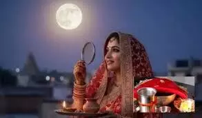 10 अक्टूबर 2025 को रखा जाएगा करवा चौथ का व्रत: इस बार बन रहे दो अशुभ योग, जानिए क्या होगा प्रभाव