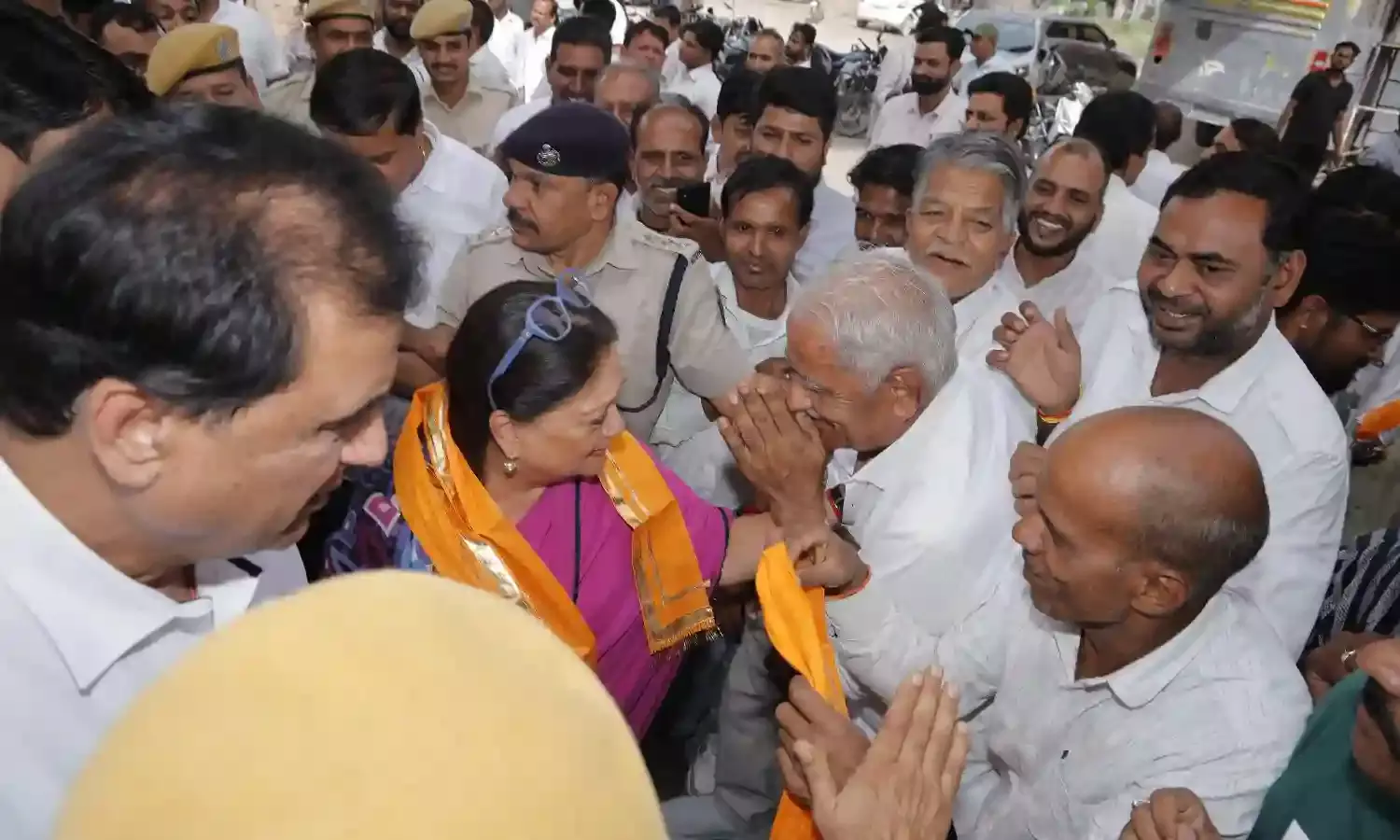 पूर्व मुख्यमंत्री वसुंधरा राजे का निम्बाहेड़ा में हुआ स्वागत