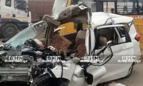 सड़क हादसा-ट्रक में एसयूवी घुसी, 3 की मौत, 2 घायल