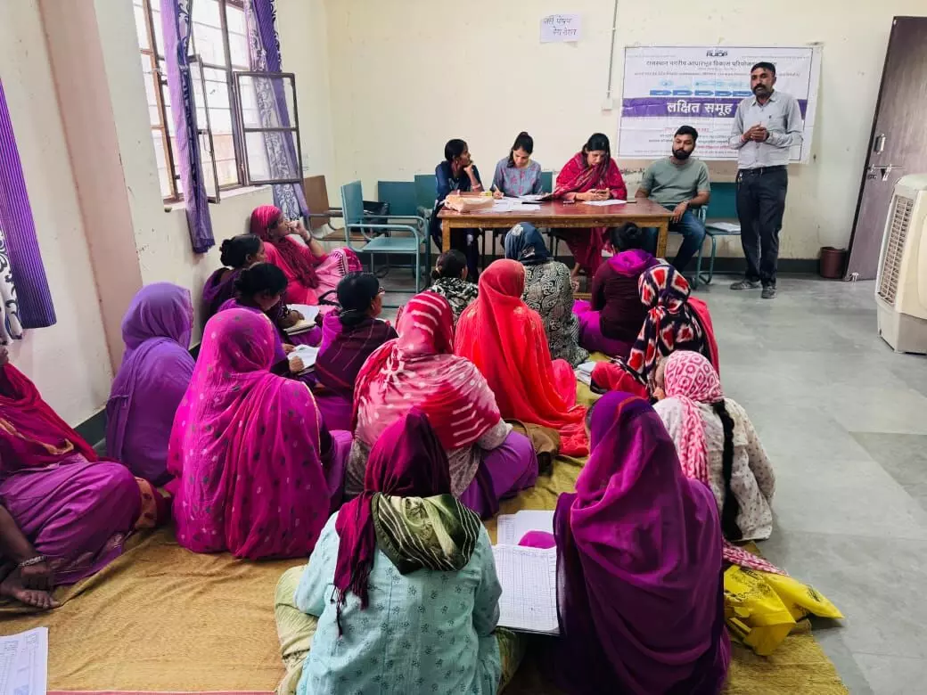 आंगनबाड़ी कार्यकर्ताओं को आरयूआईडीपी परियोजना कार्य की जानकारी दी