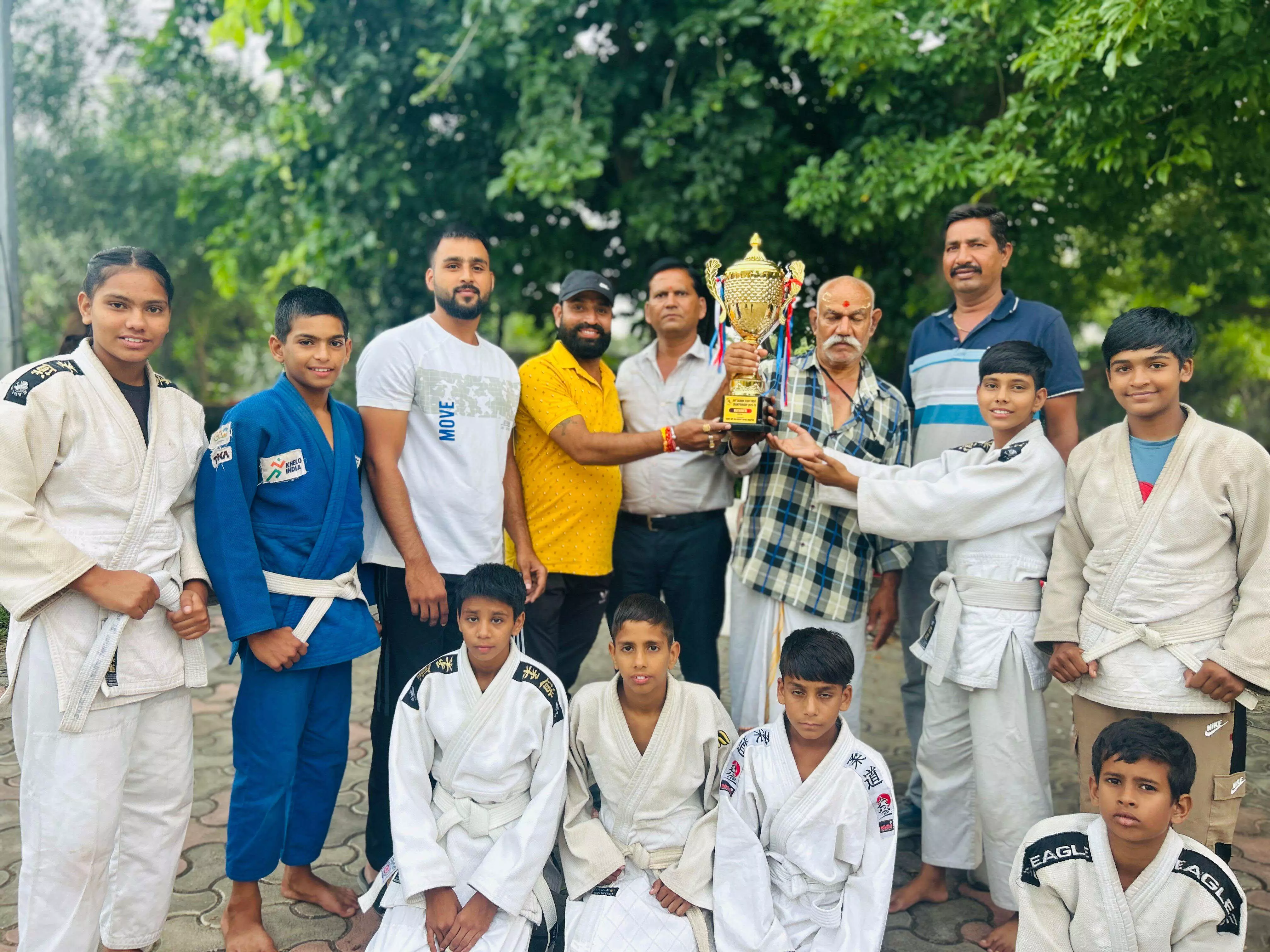 6 गोल्ड लेकर चैम्पियन बना भीलवाड़ा